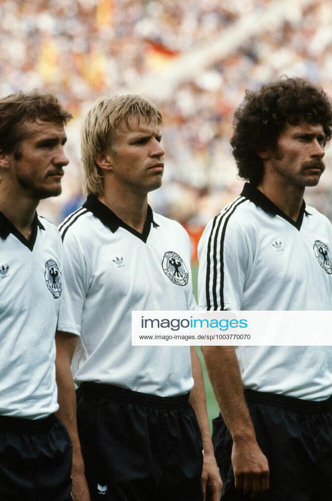11 07 82 Italy Germany Spain, Madrid, 11 07 1982, Football, FIFA World Cup 1982 in Spain, Final, Italy FRG Germany DFB 3 1 v l Wolfgang Dremmler, Bernd Förster, Paul Breitner all Germany