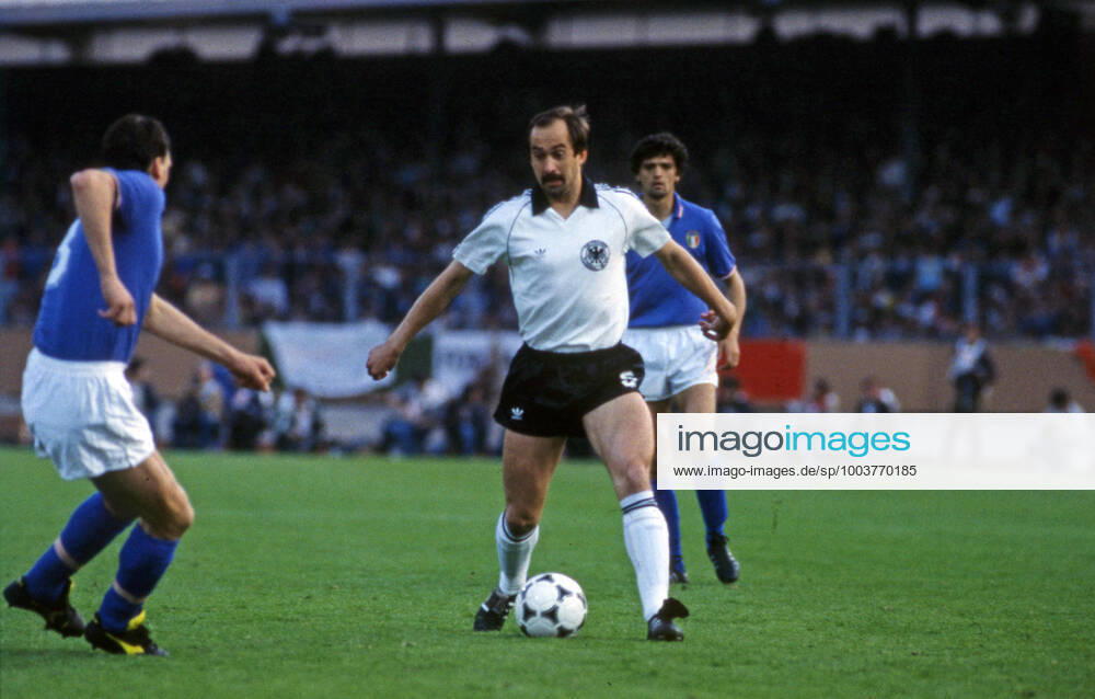 11 07 82 Italy Germany Spain, Madrid, 11 07 1982, Football, FIFA World Cup 1982 in Spain, Final, Italy FRG Germany DFB 3 1 Uli Stielike Germany