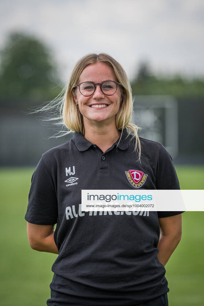 Team manager Marie Jenhardt SG Dynamo Dresden 2 BL, portrait date 2021 2022