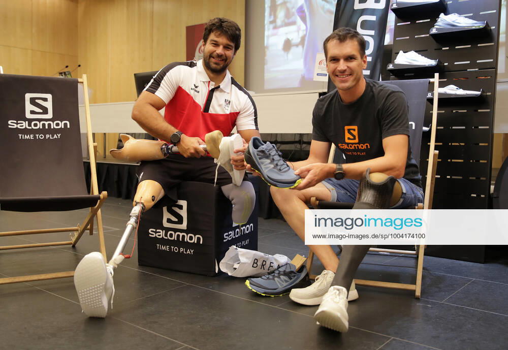 PARALYMPICS - OEPC, equipping Tokyo 2020 VIENNA,AUSTRIA,21.JUL.21 - PARALYMPICS - OEPC, equipping Paralympic Summer Games Tokyo 2020. Image shows Markus Swoboda (AUT) and Matthias Lanzinger (Salomon). GEPAxpictures xWalterxLuger