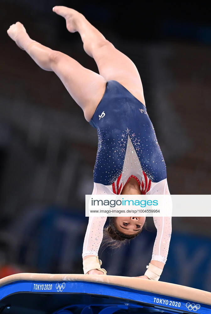 (210729) -- TOKYO, July 29, 2021 -- Sunisa Lee of the United States competes in the vault competition of the artistic gymnastics women s all-around final at the Tokyo 2020 Olympic Games, Olympische Spiele, Olympia, OS in Tokyo, Japan, July 29, 2021. ) (TOKYO2020)JAPAN-TOKYO-OLY-ARTISTIC GYMNASTICS-WOMEN S ALL-AROUND ChengxMin
