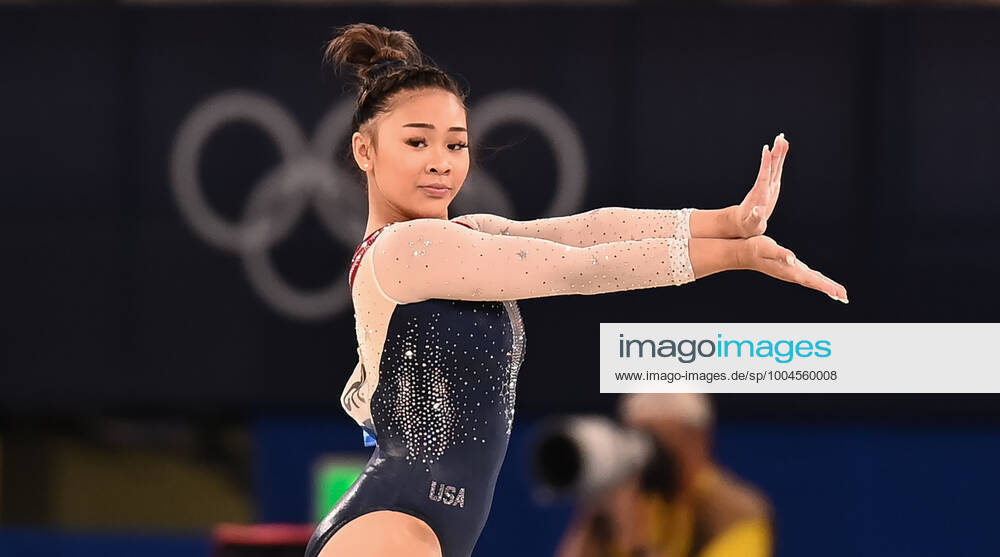 (210729) -- TOKYO, July 29, 2021 -- Sunisa Lee of the United States competes in the floor exercise competition of the artistic gymnastics women s all-around final at the Tokyo 2020 Olympic Games, Olympische Spiele, Olympia, OS in Tokyo, Japan, July 29, 2021. ) (TOKYO2020)XHTP-JAPAN-TOKYO-OLY-ARTISTIC GYMNASTICS-WOMEN S ALL-AROUND ChengxMin
