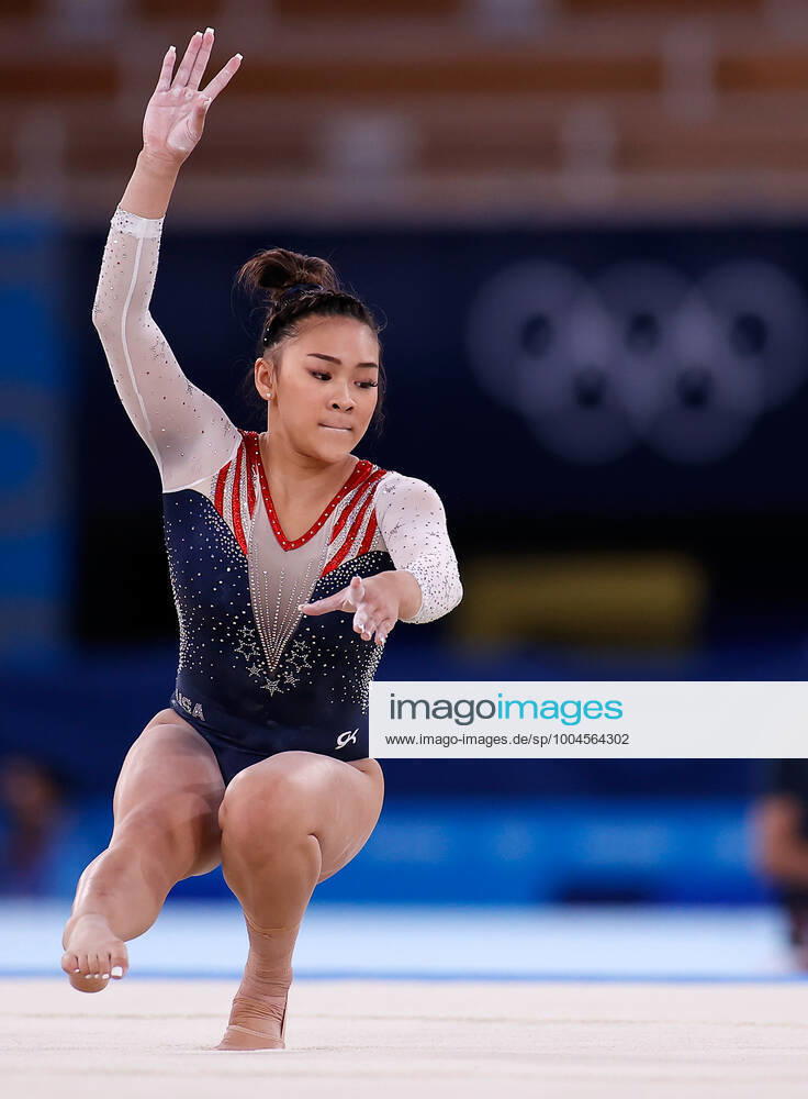 (210729) -- TOKYO, July 29, 2021 -- Sunisa Lee of the United States competes in the floor exercise competition of the artistic gymnastics women s all-around final at the Tokyo 2020 Olympic Games, Olympische Spiele, Olympia, OS in Tokyo, Japan, July 29, 2021. ) (TOKYO2020)JAPAN-TOKYO-OLY-ARTISTIC GYMNASTICS-WOMEN S ALL-AROUND WangxLili