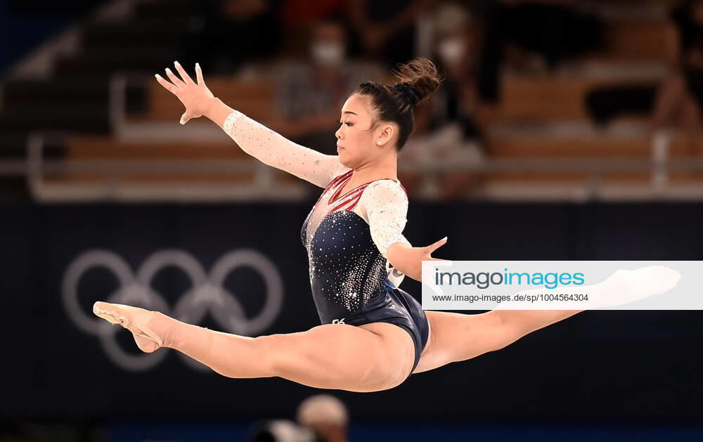 (210729) -- TOKYO, July 29, 2021 -- Sunisa Lee of the United States competes in the floor exercise competition of the artistic gymnastics women s all-around final at the Tokyo 2020 Olympic Games, Olympische Spiele, Olympia, OS in Tokyo, Japan, July 29, 2021. ) (TOKYO2020)JAPAN-TOKYO-OLY-ARTISTIC GYMNASTICS-WOMEN S ALL-AROUND ChengxMin