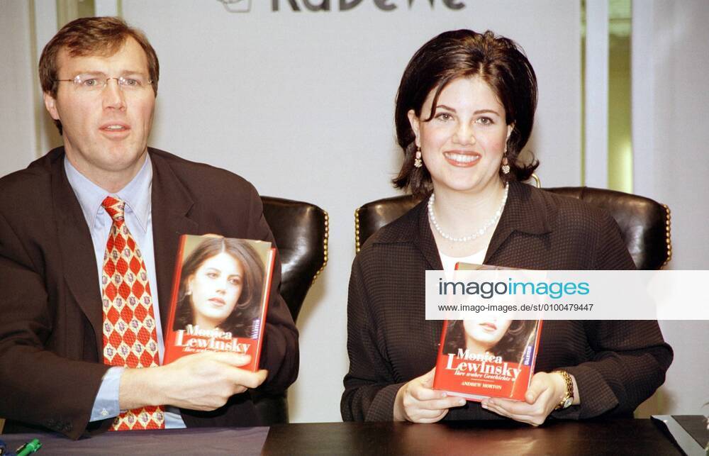 67 Portrait 99 Monika Lewinsky at the autograph session at Berlins KaDeWe, signing session for her book, li her author Andrew Morton, interviewer, ghostwriter, former intern of Bill Clinton at the White House, most famous intern in the world, love affair, affair, scandal, political, world political, smiling, white teeth, pearl necklace, publicity,