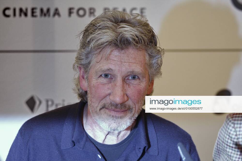 8 PK Roger Waters Founder Pink Floyd and Author the Wall , Cinema for Peace in Berlin Hotel Adlon, Actors, Music, Cinema, Berlin Germany, Germany