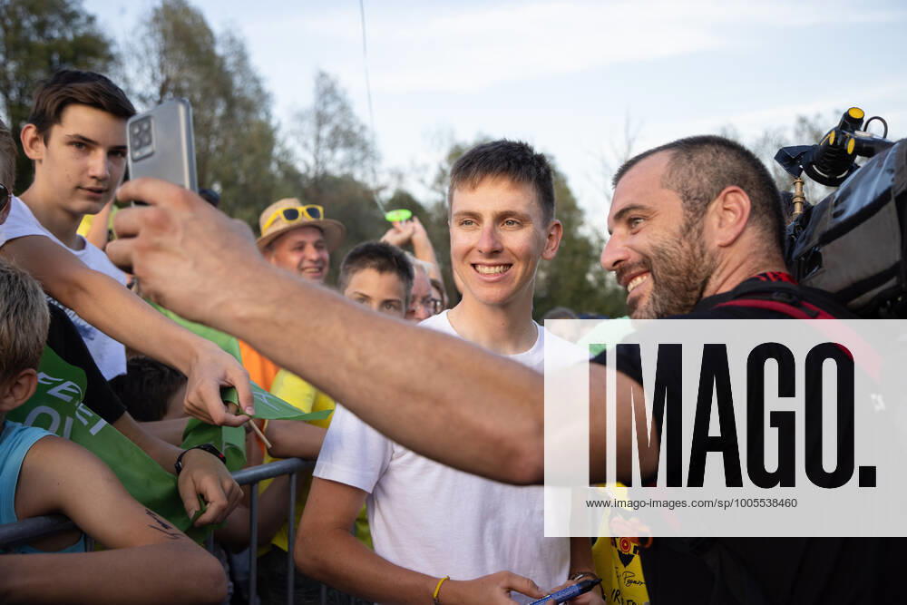 Two-time Tour de France winner Tadej Pogacar poses for a selfie with a press cameraman at a reception in his honour in Komenda, his hometown. .Pogacar won the Tour de France for the second time in a row and bronze medal at the Tokyo Olympic Games, Olympische Spiele, Olympia, OS Komenda Slovenia - ZUMAs197 0129347656st