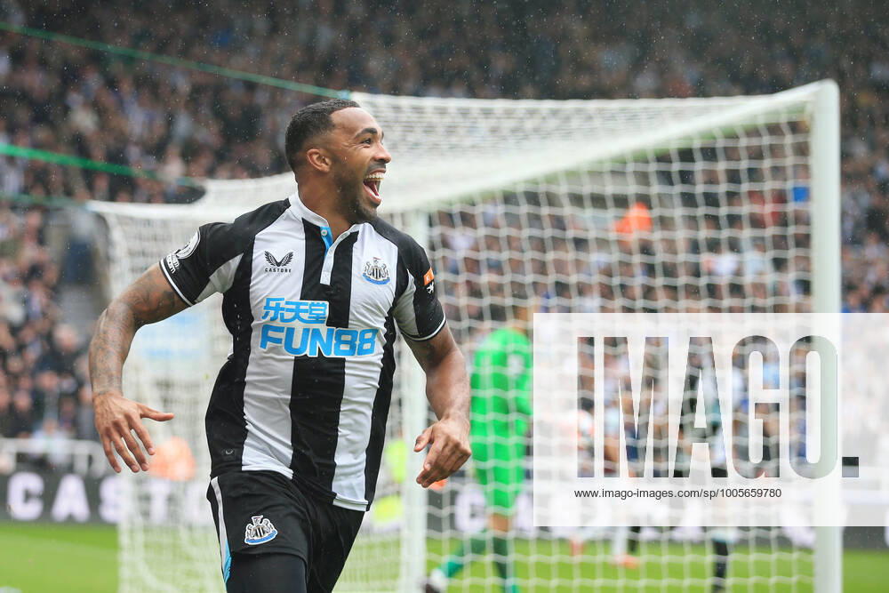Fußball Premier League Newcastle United v West Ham United 15. August 2021 Premier League Newcastle United v West Ham United Callum Wilson von Newcastle United jubelt nach seinem ersten Tor Foto Simon Stacpoole Abseits Newcastle upon Tyne UK
