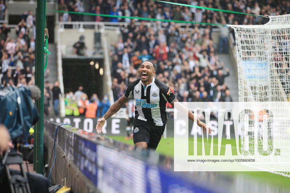 Fußball Premier League Newcastle United v West Ham United 15. August 2021 Premier League Newcastle United v West Ham United Callum Wilson von Newcastle United jubelt nach seinem ersten Tor Foto Simon Stacpoole Abseits Newcastle upon Tyne UK