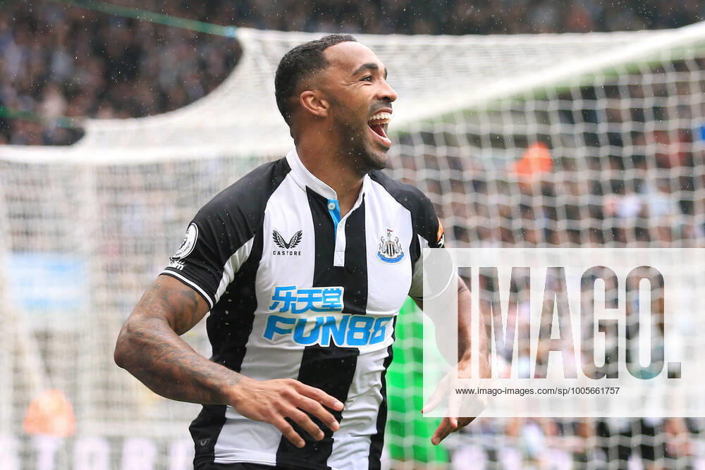 Fußball Premier League Newcastle United v West Ham United 15. August 2021 Premier League Newcastle United v West Ham United Callum Wilson von Newcastle United jubelt nach seinem ersten Tor Foto Simon Stacpoole Abseits Newcastle upon Tyne UK