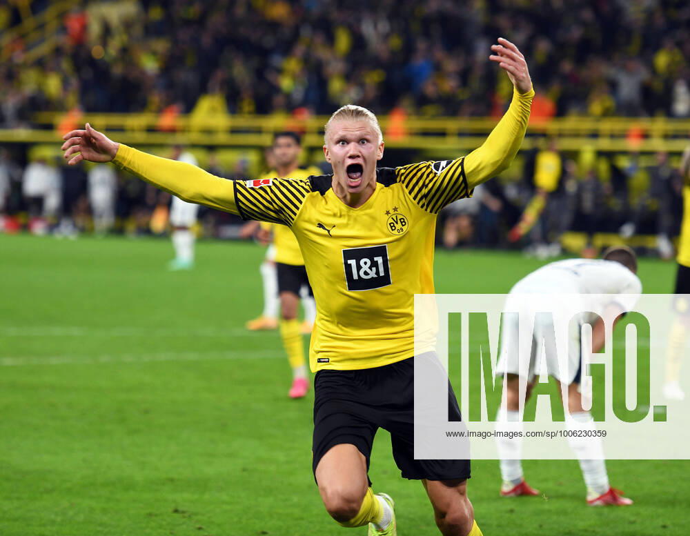Borussia Dortmund TSG 1899 Hoffenheim 27 08 2021 Cheers Erling Haaland BvB after the 3 2 DFL REGULATIONS PROHIBIT ANY USE OF PHOTOGRAPHS AS IMAGE SEQUENCES AND OR QUASI VIDEO Editorial use only Only for journalistic purposes HM