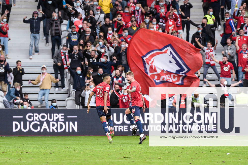 Joie des joueurs de l equipe du LOSC apres le but de Jonathan David ( 9 - LOSC ) - FOOTBALL : Lille vs Montpellier - Ligue 1 - Lille - 29 08 2021 FedericoPestellini Panoramic