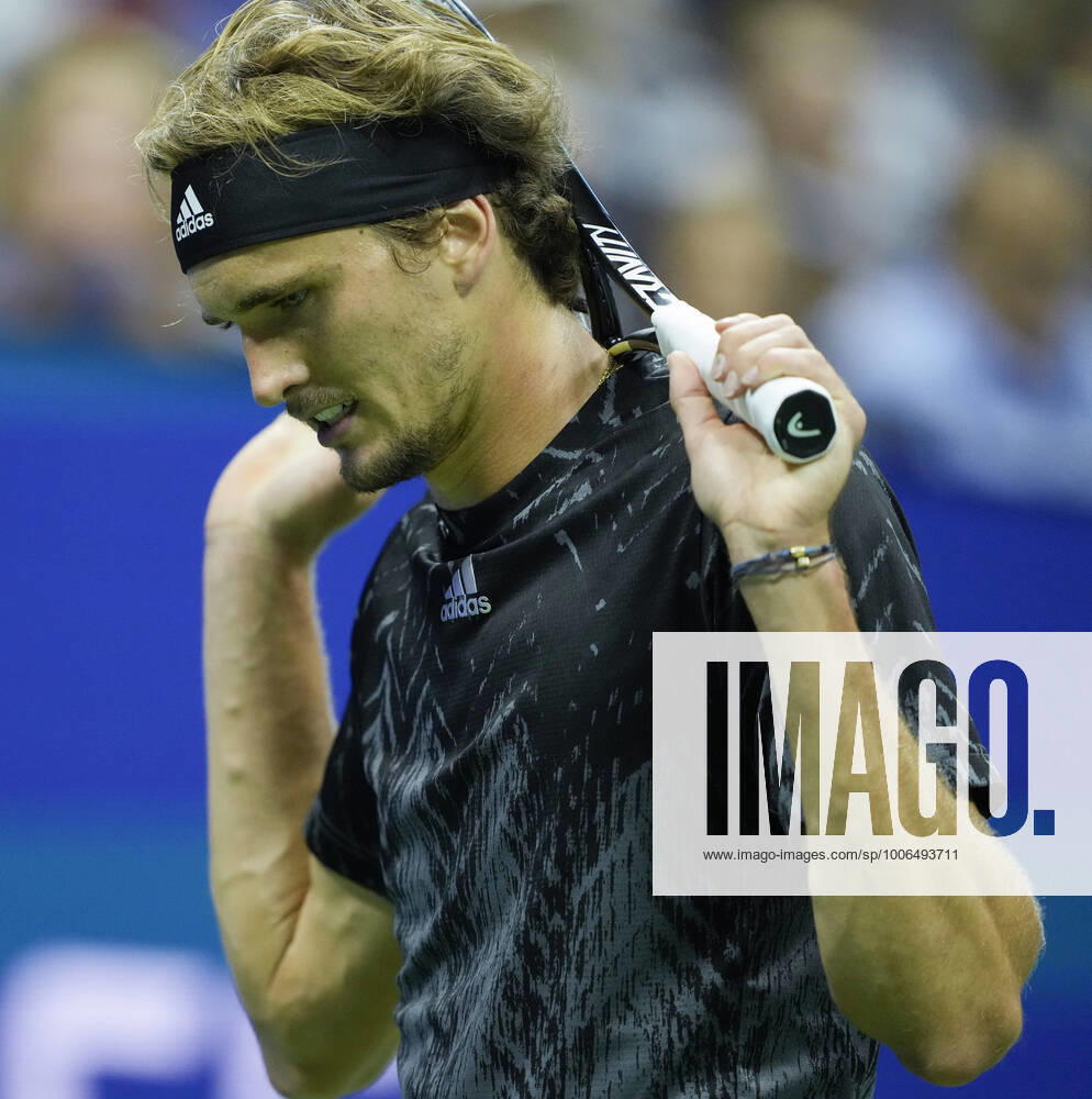 Alexander Zverev (GER) loses to Novak Djokovic (SRB), in five sets at the US Open being played at Billy Jean King National Tennis Center in Flushing, Queens, New York, {USA} Â Tennisclix CSM Flushing, Queens USA - ZUMAc04_ 20210910_zaf_c04_226