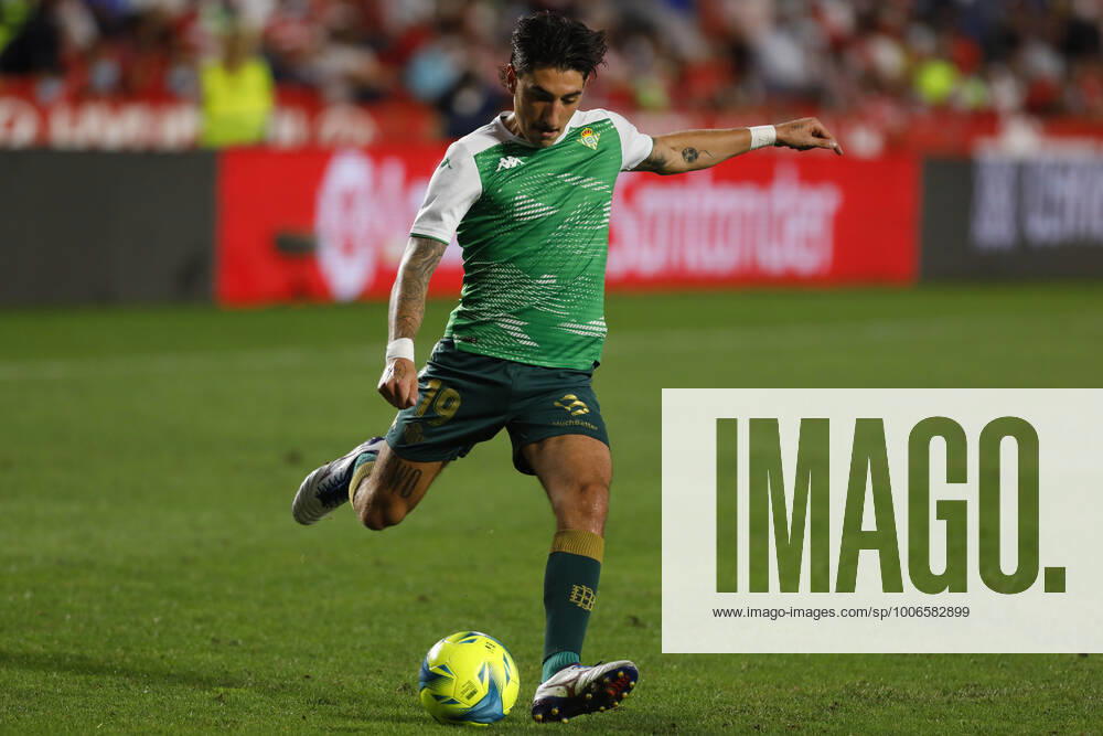 Granada CF v Real Betis - La Liga Santander Bellerin, of Real Betis during the La Liga match between Granada CF and Real Betis at Nuevo Los Carmenes Stadium on September 13, 2021 in Granada, Spain. Granada Granada Spain camaramartinez-granadac210913_npHhy
