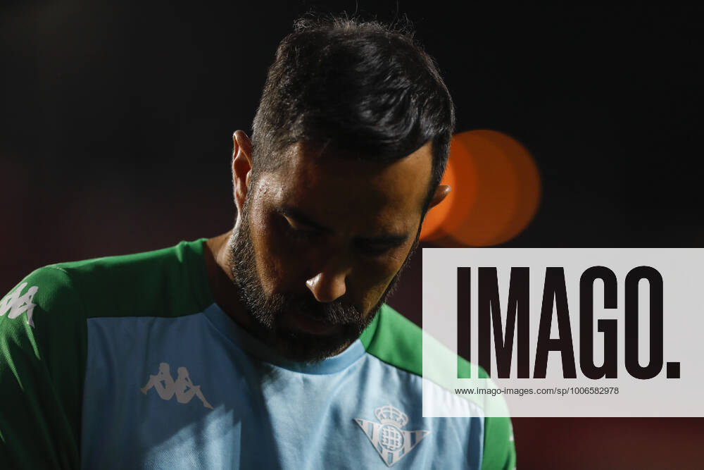 Granada CF v Real Betis - La Liga Santander Claudio Bravo, of Real Betis during the La Liga match between Granada CF and Real Betis at Nuevo Los Carmenes Stadium on September 13, 2021 in Granada, Spain. Granada Granada Spain camaramartinez-granadac210913_np7hW