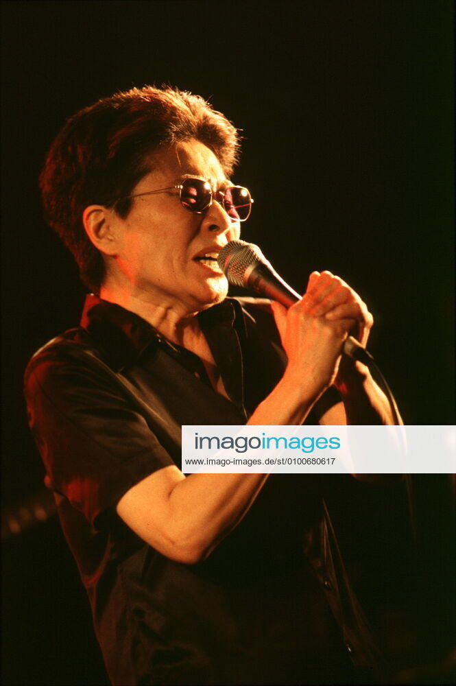 27 Loft, live Yoko Ono, music, voc, rock, band IMA with son Sean Ono Lennon, widow of John Lennon, art, performance,