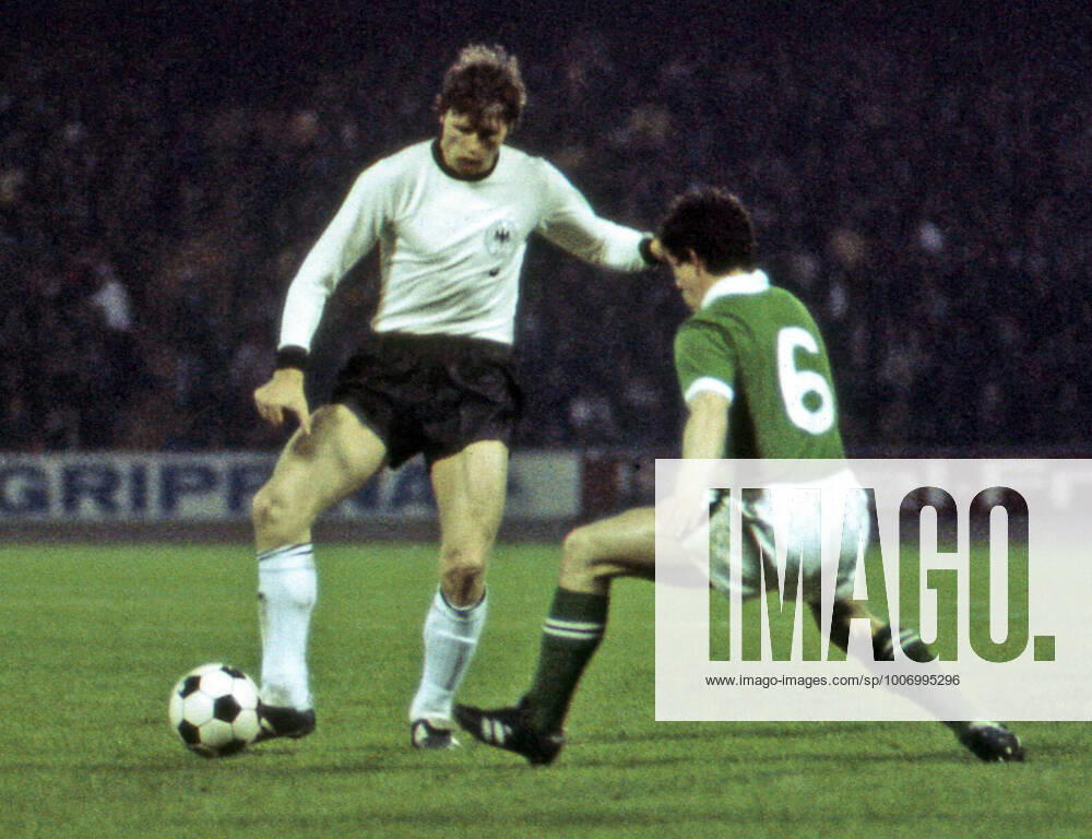 Football FIFA international match 27 04 1977, football, FIFA, international match, DFB Germany Northern Ireland 5 0 v l Peter Nogly Germany , Hamilton Northern Ireland