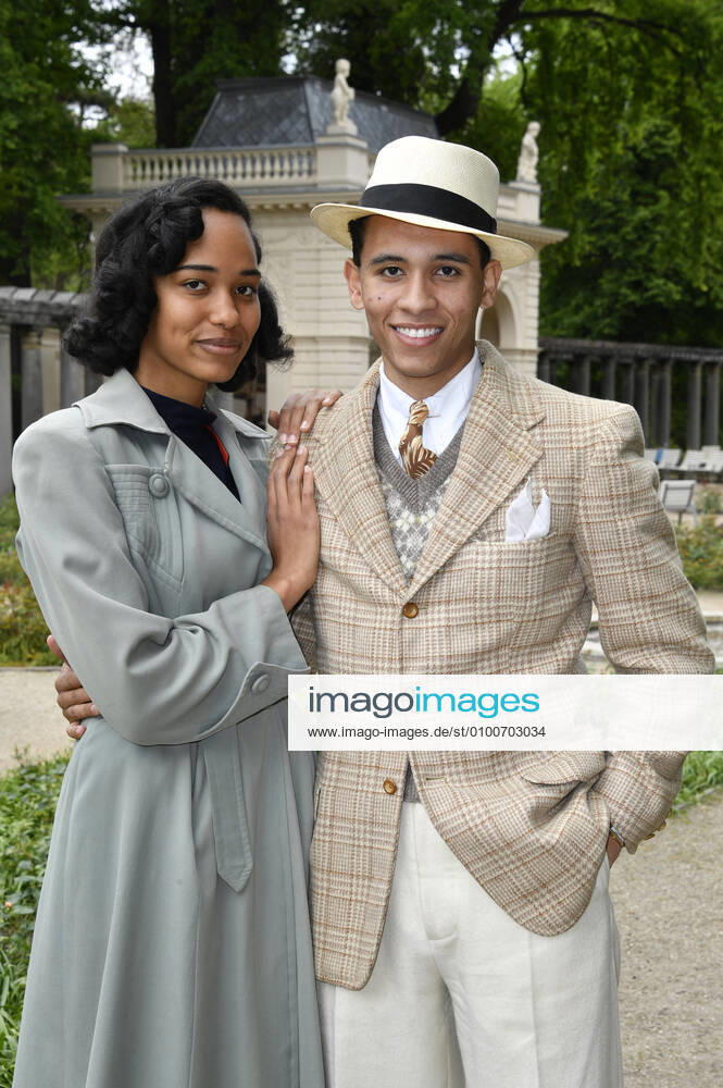David Hermlin with girlfriend Emilia Quaye at an exclusive photo shoot in Bürgerpark Pankow Originally David wanted to give a concert in Bürgerpark with father Andrej Hermlin and sister Rachel, but the concert was banned by the police Berlin, 16 05 2020 Foto:xF.xFuturexImage