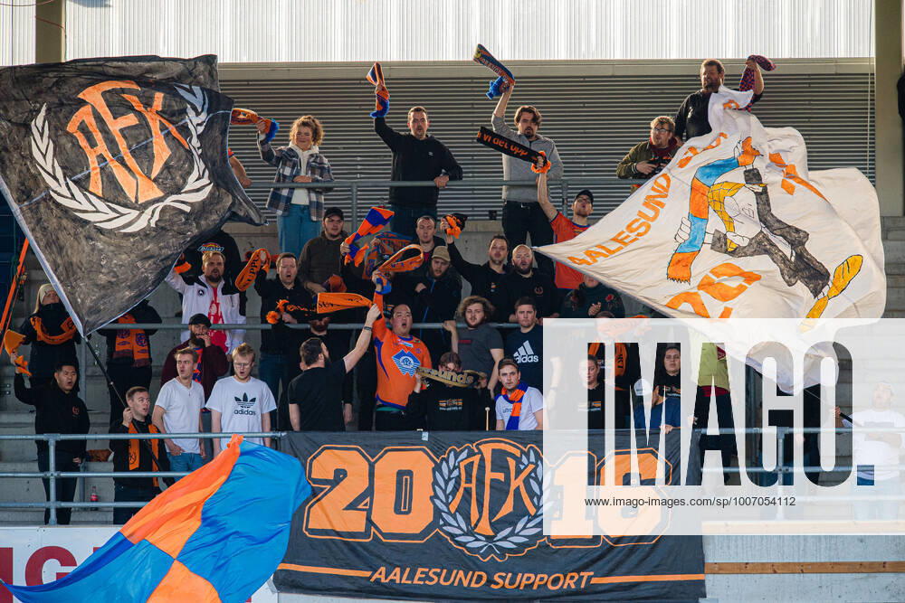 Spectators in the stands during the OBOS ligaen match between Aalesund and HamKam on October 3, 2021 in Alesund Photo Marius Simensen BILDBYRAN Cop 238 aafk aalesund bbeng football fotball fotboll ham kam hamarkameratene hamkam obos ligaen,