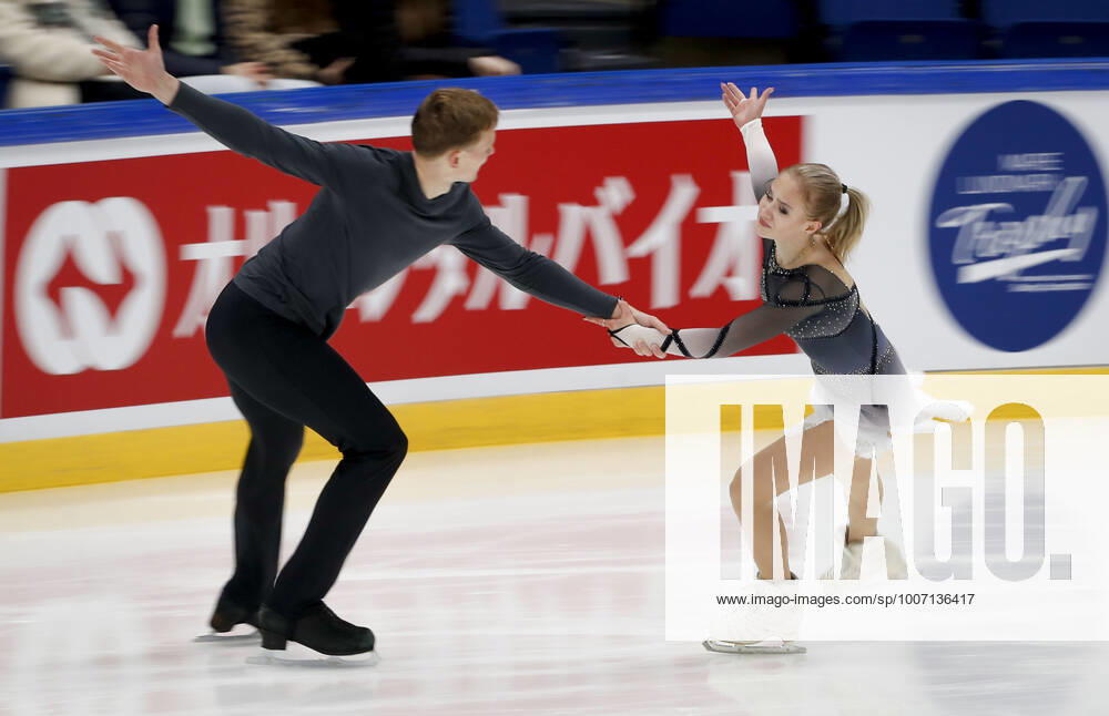 Milania Vaananen Mikhail Akulov (Finland) during the pairs free skating program at the Figure skating, Eiskunstlauf ISU Finlandia Trophy on 08. October 2021. (Kalle Parkkinen Newspix24)
