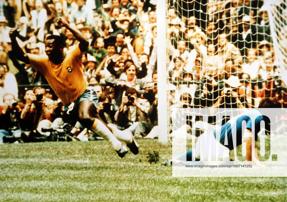 Pelé celebrates scoring for Brazil against Italy in the 1970 FIFA World Cup, WM, Weltmeisterschaft, Fussball final. , Pele, Tarcisio Burgnich Estadio Azteca, Mexico City, Mexico, Ref:VM FWC70 008 Pele celebrates.jpg, FIFA World Cup, final, Brazil, Italy, Pele, Tarcisio Burgnich, goal, celebration, fans, Estadio Azteca, Mexico City, Mexico, football, soccer, 1970