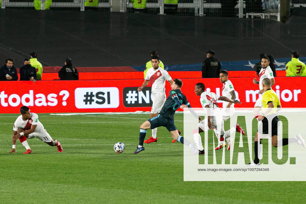 BUENOS AIRES, ARGENTINA - OCTOBER 14: Argentina forward Lionel Messi pass the ball during a match between Argentina and Peru as part of South American Qualifiers for Qatar 2022 at Monumental de NuoÂ±ez Stadium on October 14, 2021 in Buenos Aires, Argentina. Buenos Aires Argentina - ZUMAp175 20211014_zsa_p175_014