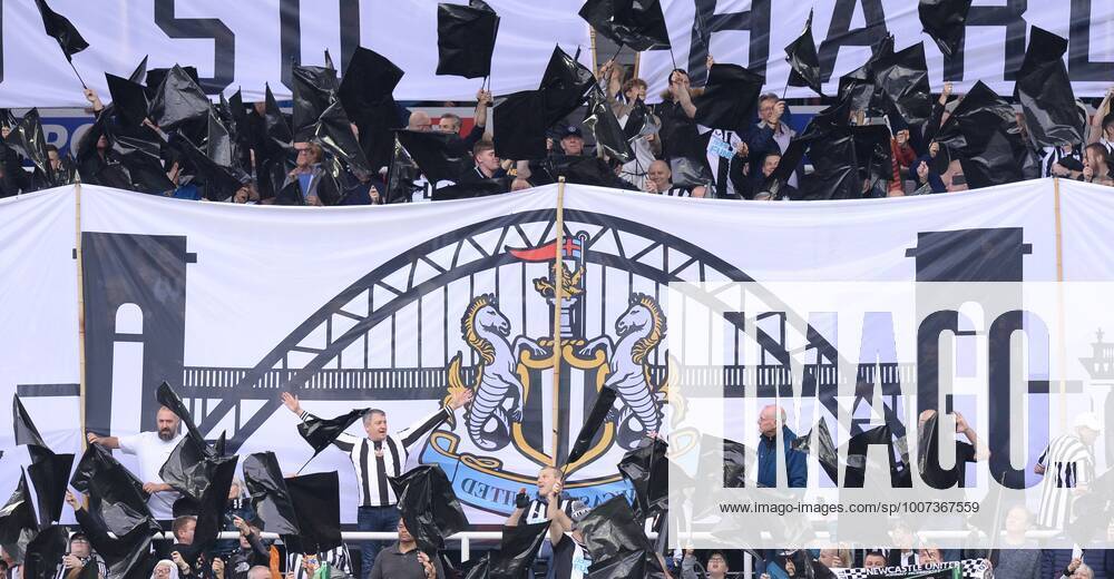 Mandatory Credit: Photo by Richard Lee Shutterstock (12538850bn) Newcastle United fans with a giant banner Newcastle United v Tottenham Hotspur, Premier League, Football, St James Park, Newcastle, UK - 17 Oct 2021 Newcastle United v Tottenham Hotspur, Premier League, Football, St James Park, Newcastle, UK - 17 Oct 2021