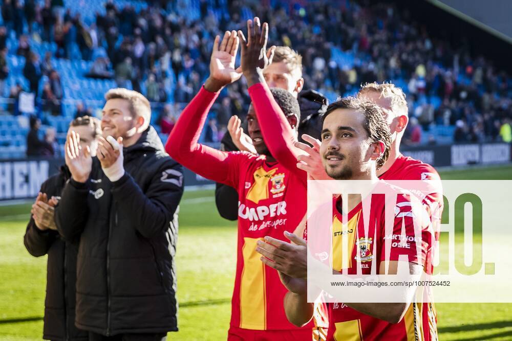 ARNHEM - 24-10-2021, GelreDome. Dutch football, eredivisie, season 2021-2022. Eagles player Mats Deijl celebrating the win during the match Vitesse - Go Ahead Eagles. Final score 1-2. Vitesse - Go Ahead Eagles x14047169x