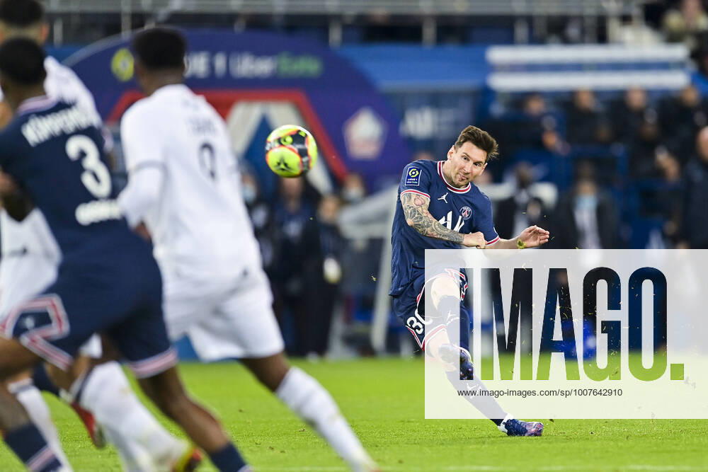 KW43 coup franc de Lionel Messi (PSG) FOOTBALL : PSG vs LOSC - Ligue1 uber eats - 29 10 2021 JBAutissier Panoramic