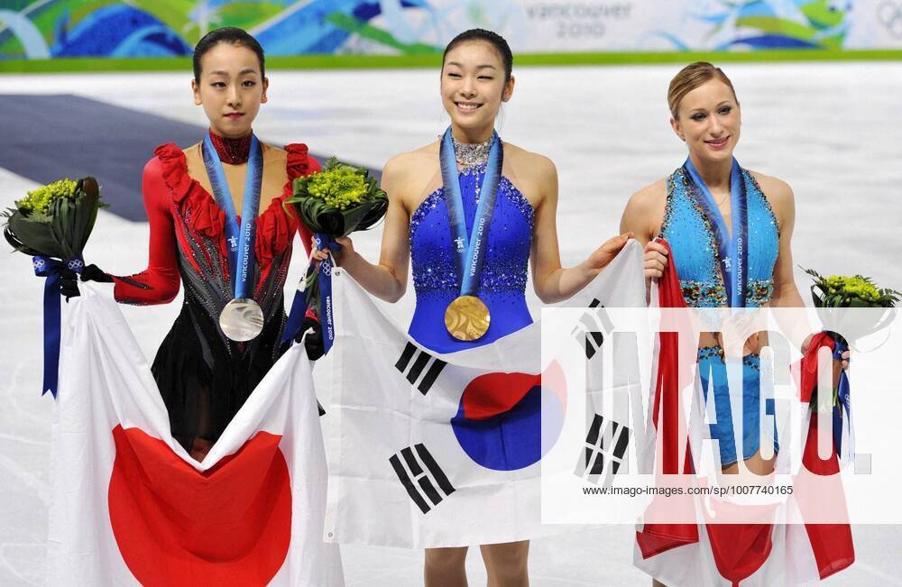 VANCOUVER Canada From L Mao Asada of Japan Kim Yu Na of South Korea and Joannie Rochette of C VANCOUVER, Canada - (From L) Mao Asada of Japan, Kim Yu Na of South Korea and Joannie Rochette of Canada acknowledge the crowd after winning the silver, gold and bronze medals, respectively, in the Vancouver Olympic Figure skating, Eiskunstlauf at Pacific Coliseum in the city Feb. 25, 2010. 0226119 Vancouver Canada from l Mao Asada of Japan Kim Yu Na of South Korea and Rochette of Canada acknowledge The Crowd After Winning The Silver Gold and Bronze Medals respectively in The Vancouver Olympic Figure Skating AT Pacific Coliseum in The City Feb 25 2010 0226119 imago 64875763