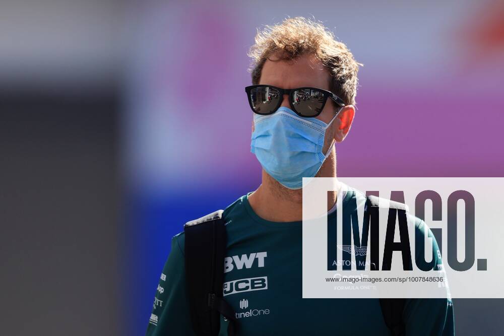 German driver Sebastian Vettel of Aston Martin arrives at the third practice for the Formula One Grand Prix of Mexico, that takes place at the Hermanos Rodriguez Autodrome, in Mexico City, Mexico, 06 November 2021. Formula One Grand Prix of Mexico !ACHTUNG: NUR REDAKTIONELLE NUTZUNG!