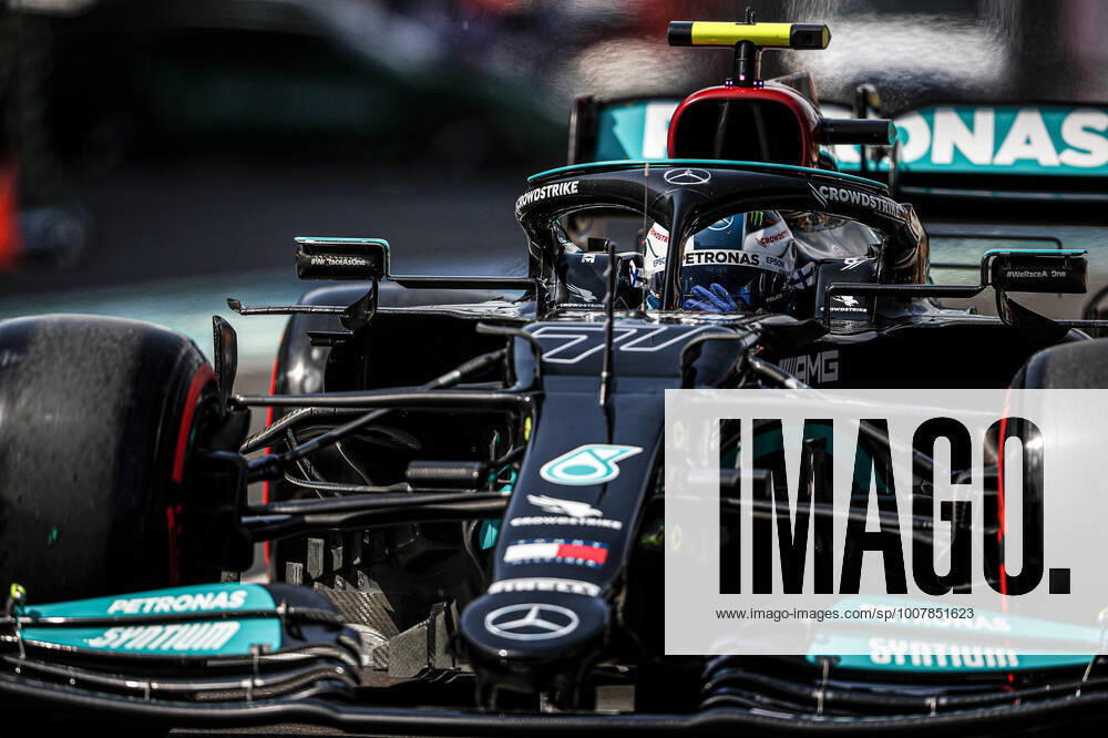 77 BOTTAS Valtteri (fin), Mercedes AMG F1 GP W12 E Performance, action during the Formula 1 Gran Premio De La Ciudad De Mexico 2021, Mexico City Grand Prix, 18th round of the 2021 FIA Formula One World Championship, WM, Weltmeisterschaft from November 5 to 7, 2021 on the Autodromo Hermanos Rodriguez, in Mexico City, Mexico - F1 - MEXICO CITY GRAND PRIX 2021 DPPI Panoramic Bottas