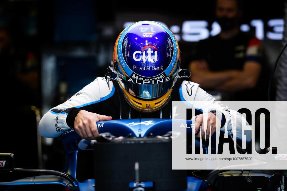 ALONSO Fernando (spa), Alpine F1 A521, portrait during the Formula 1 Gran Premio De La Ciudad De Mexico 2021, Mexico City Grand Prix, 18th round of the 2021 FIA Formula One World Championship, WM, Weltmeisterschaft from November 5 to 7, 2021 on the Autodromo Hermanos Rodriguez, in Mexico City, Mexico - F1 - MEXICO CITY GRAND PRIX 2021 DPPI Panoramic 20211106_GOODEN_FG0D0491