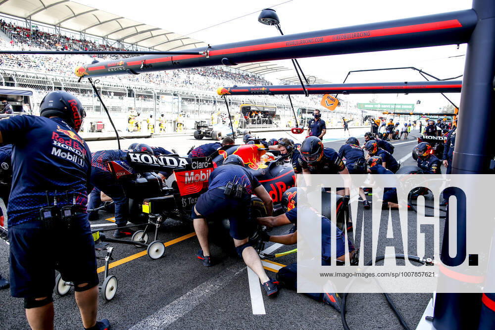 33 Max Verstappen NED, Red Bull Racing , F1 Grand Prix of Mexico at Autodromo Hermanos Rodriguez on November 6, 2021 in Mexico City, Mexico Photo by HOCH ZWEI Mexico City Mexico