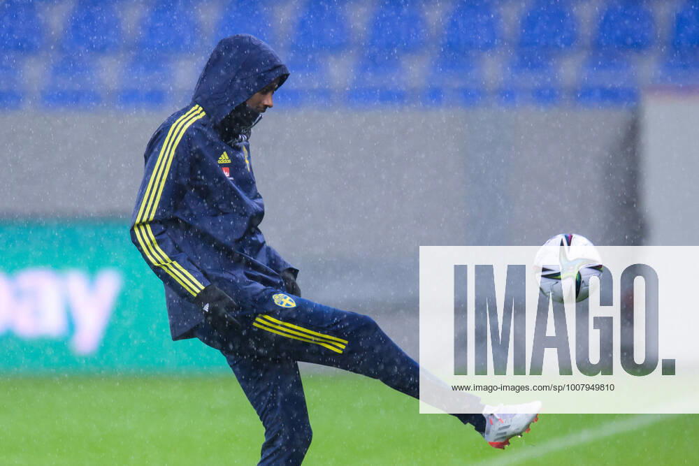 Alexander Isak of the Swedish national football team during a training session on November 10, 2021 in Batumi Photo Joel Marklund BILDBYRAN kod JM JM0222 bbeng fotboll football soccer fotball vm kval fifa world cup qualifier träning practice training training sverige sweden sverige a,