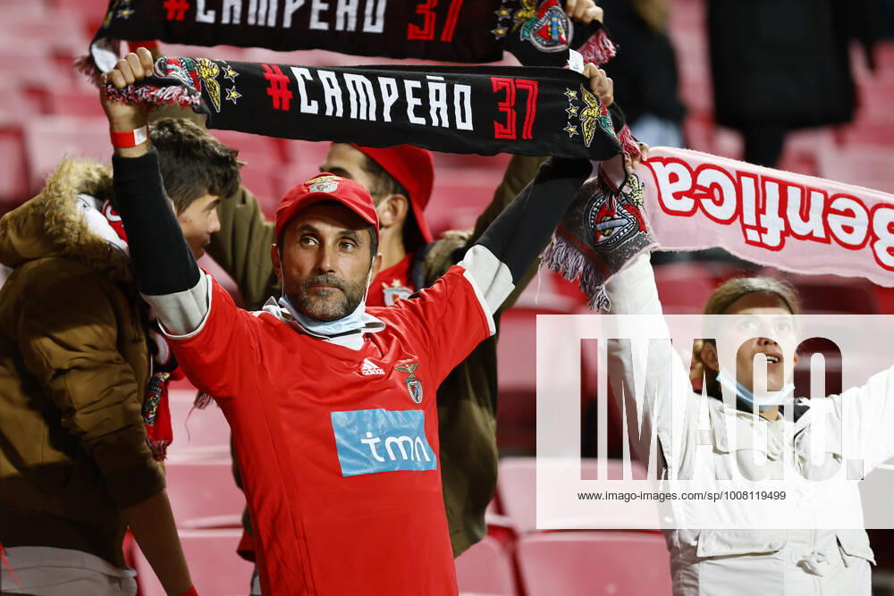 SL Benfica V Pacos Ferreira FC - Taca De Portugal SL Benficas supporters during the match for Taca de Portugal between SL Benfica and Pacos de Ferreira, at Estadio da Luz, Lisboa, Portugal, 19, November, 2021 Lisbon Portugal