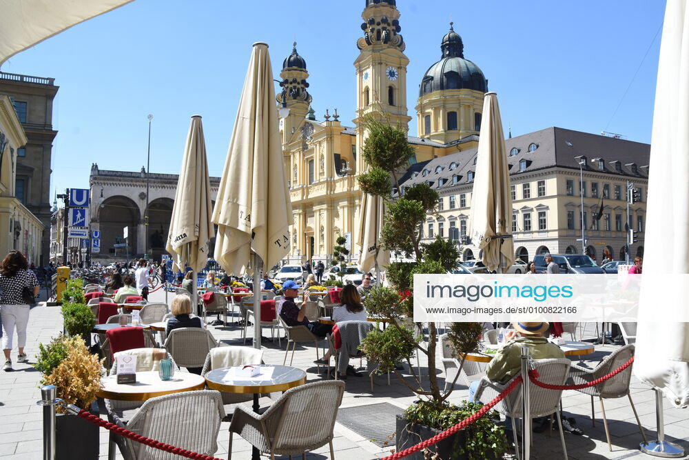 Because of Corona Virus Reopening of the beer gardens Cafe Restaurant Tambosi at Odeonsplatz Munich 16 05 20 Munich
