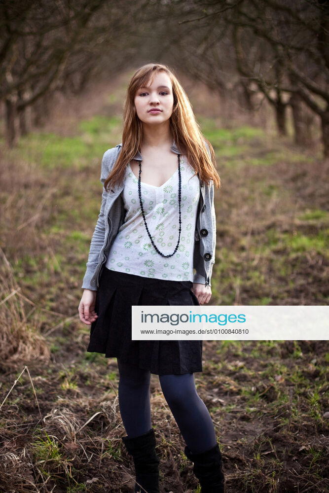 Young woman,woman,lifestyle,autumn kjy-2i,model released, Symbolfoto