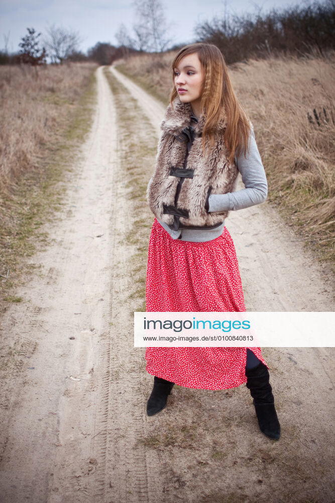 Young woman,woman,lifestyle,autumn kjy-2m,model released, Symbolfoto