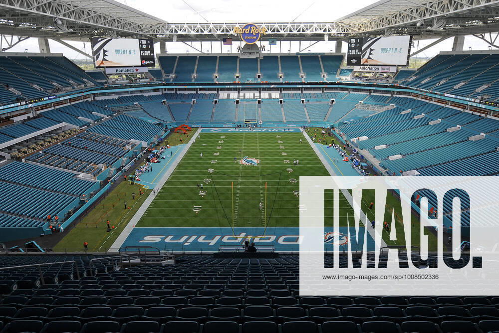 MIAMI GARDENS, FL - DECEMBER 05: An overview of the stadium before the NFL, American Football Herren, USA football game between the New York Giants and the Miami Dolphins on December 5, 2021, at Hard Rock Stadium in Miami Gardens, Florida. (Photo by Michael Allio Icon Sportswire) NFL: DEC 05 Giants at Dolphins Icon116211205047