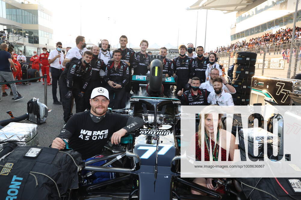 BOTTAS Valtteri (fin), Mercedes AMG F1 GP W12 E Performance, portrait during the Formula 1 Etihad Airways Abu Dhabi Grand Prix 2021, 22th round of the 2021 FIA Formula One World Championship, WM, Weltmeisterschaft from December 10 to 12, 2021 on the Yas Marina Circuit, in Yas Island, Abu Dhabi - F1 - ABU DHABI GRAND PRIX 2021 - RACE DPPI Panoramic 00121046_F12021GP22ARE_WW255017
