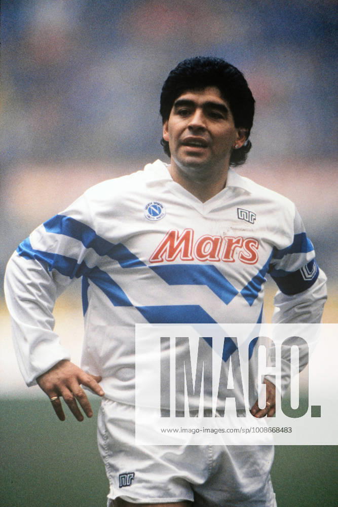 DIEGO ARMANDO MARADONA, Napoli, Serie A, Milan vs Napoli 3-0, Milano SERIE A 1989-90 MILAN-NAPOLI 3-0