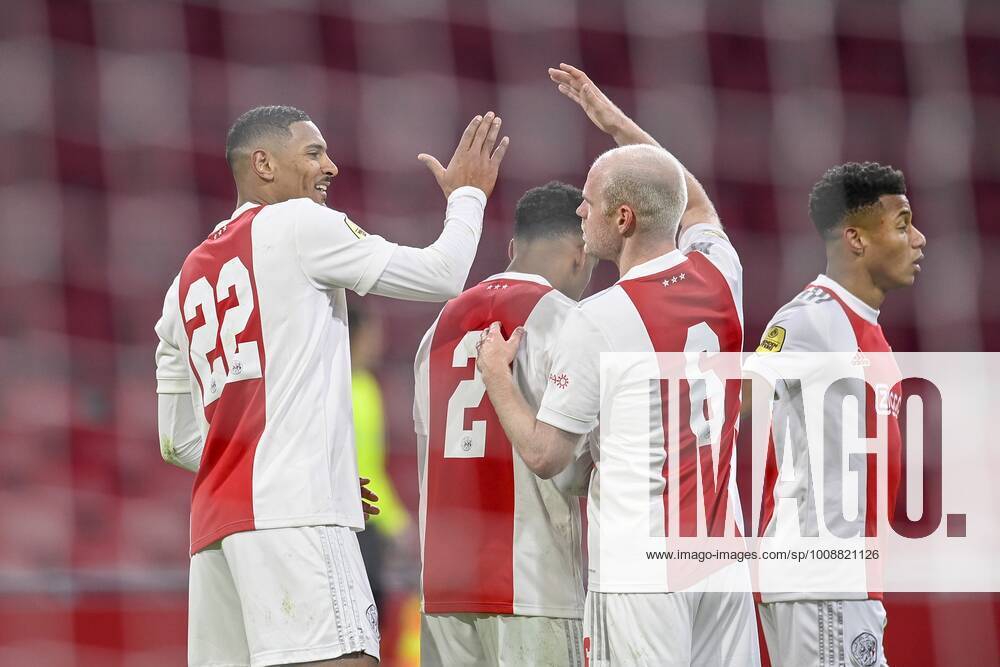 AMSTERDAM, 22-12-2021, Johan Cruijff Arena, Dutch Eredivisie Football, season 2021 2022, Ajax - Fortuna Sittard, during the match, Ajax player Sebastien Haller celebrating the goal 5-0 Ajax - Fortuna Sittard x14837456x