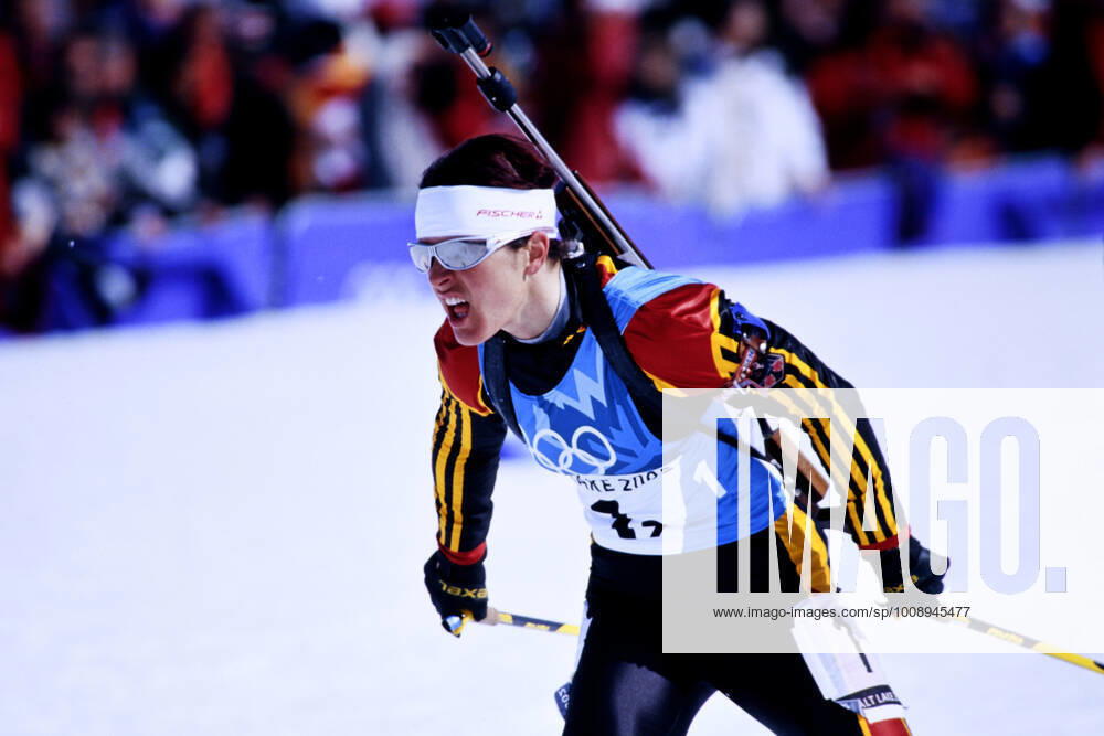 DISL Uschi Team GER GOLD and Olympic victory Biathlon Women Relay 4 x 7,5km Olympic Winter Games 2002 Salt Lake City USA on 18 02 2002 in Salt Lake City