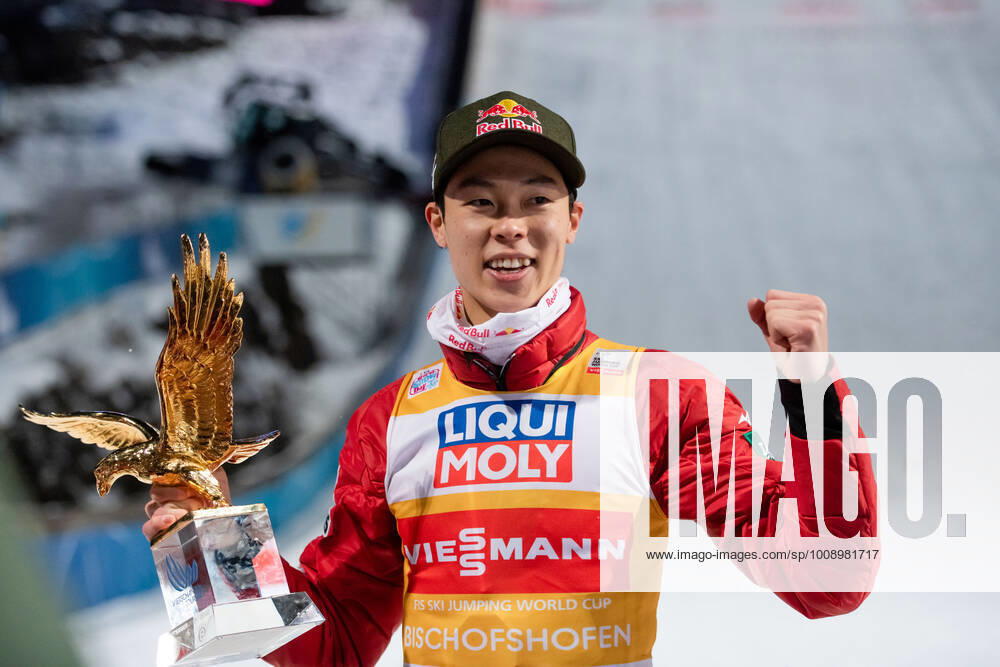 Ryoyu Kobayashi Japan rejoices over overall victory in tour, AUT, Ski Jumping Four Hills Tournament, Three-King Bischofshofen, 06 01 2022, 2021 2022 season AUT, Ski Jumping Four Hills Tournament, Three-King Bischofshofen, 06 01 2022, 2021 2022 season