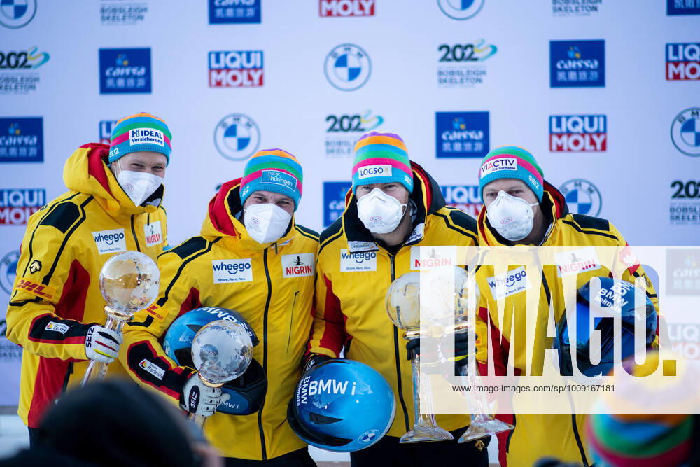 Francesco Friedrich, Martin Grothkopp, Alexander Roediger, Alexander Schueller Germany rejoice over overall World Cup victory, CH, IBSF World Cup and European Championship, St Moritz four-man bobsled, 16 01 2022, 2021 2022 season CH, IBSF World Cup and European Championship, St Moritz four-man bobsled, 16 01 2022, 2021 2022 season
