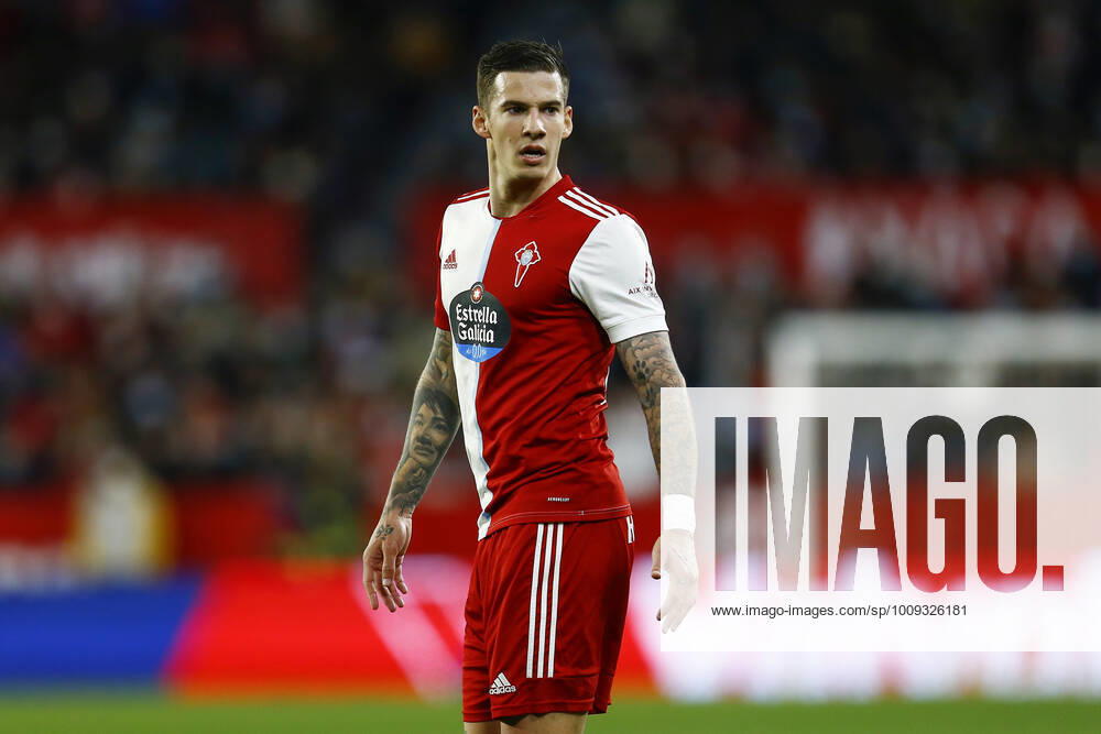 ESP: Sevilla FC-RC Celta. La Liga Santander Santi Mina of RC Celta during the La Liga match between Sevilla FC and RC Celta played at Sanchez Pizjuan Stadium on January 22, 2022 in Sevilla, Spain. kpng