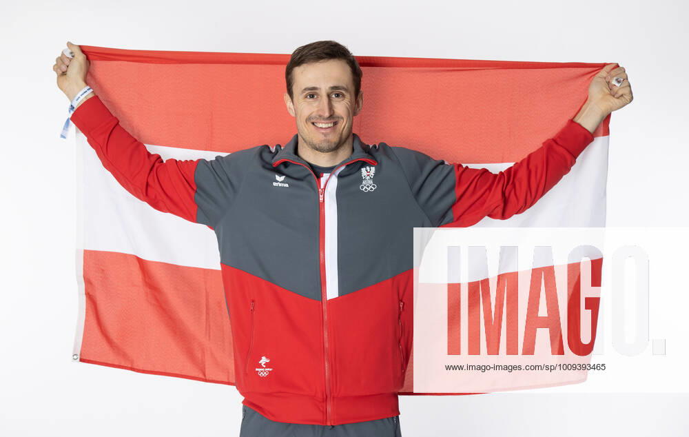 OLYMPICS - OEOC, equipping Beijing 2022 VIENNA,AUSTRIA,25.JAN.2022 - OLYMPICS - OEOC, equipping Winter Olympic Games, Olympische Spiele, Olympia, OS Beijing 2022. Image shows Stefan Brennsteiner (AUT). GEPAxpictures xHaraldxSteiner