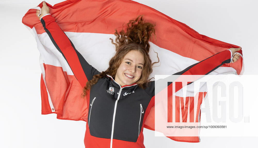 OLYMPICS - OEOC, equipping Beijing 2022 VIENNA,AUSTRIA,25.JAN.2022 - OLYMPICS - OEOC, equipping Winter Olympic Games, Olympische Spiele, Olympia, OS Beijing 2022. Image shows Lisa Schulte (AUT). GEPAxpictures xHaraldxSteiner