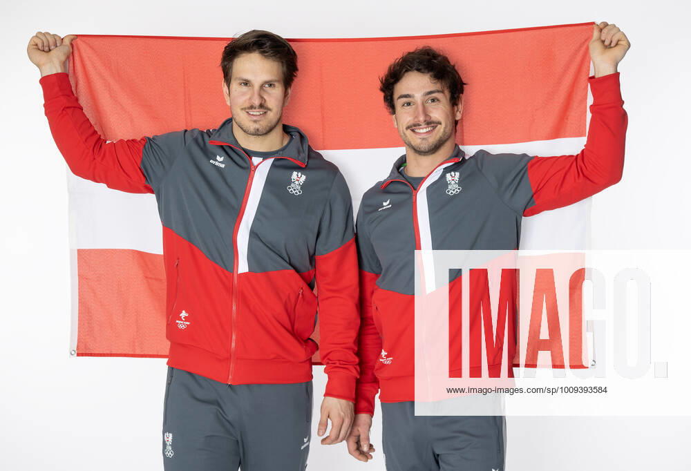 OLYMPICS - OEOC, equipping Beijing 2022 VIENNA,AUSTRIA,25.JAN.2022 - OLYMPICS - OEOC, equipping Winter Olympic Games, Olympische Spiele, Olympia, OS Beijing 2022. Image shows Thomas Steu and Lorenz Koller (AUT). GEPAxpictures xHaraldxSteiner